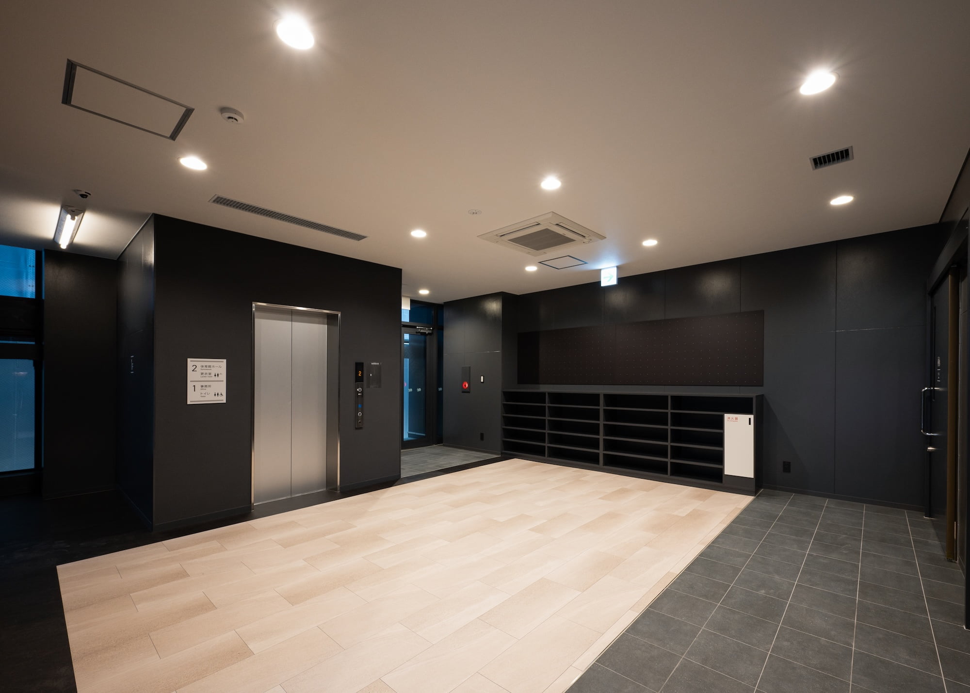 すのこ体育館、すのこ広場［りすのこスクエア］ 4
